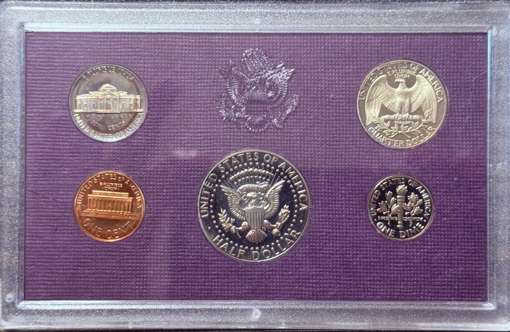 Standard 1986 S US Mint Proof Set  coin collectible - Main Image 3