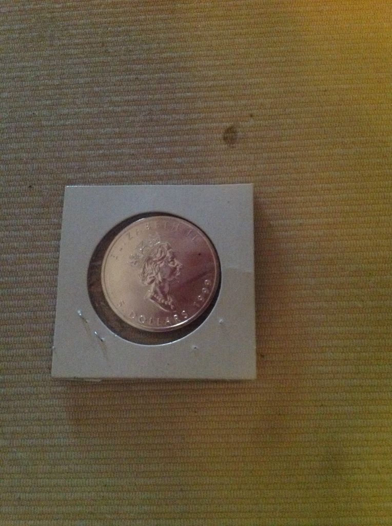 Canadian Maple Leaf  coin collectible - Main Image 2