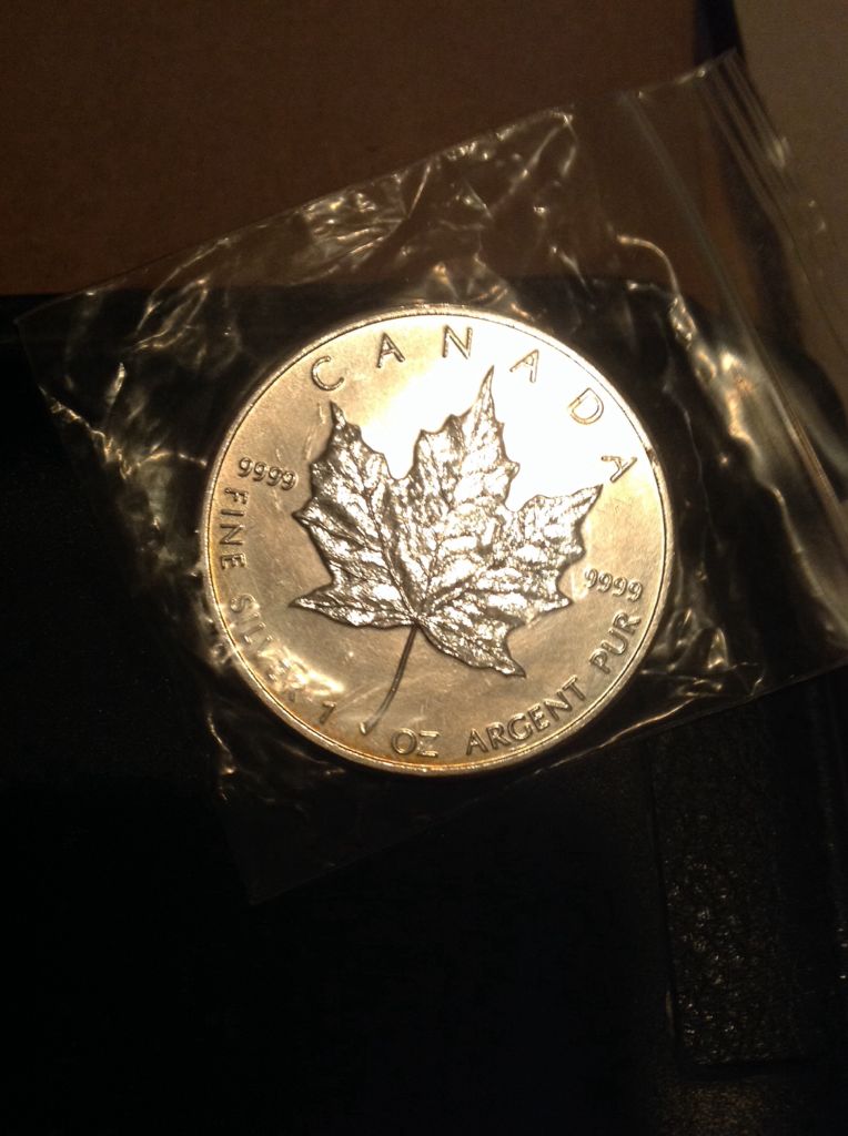 Silver Maple Leaf  coin collectible - Main Image 2