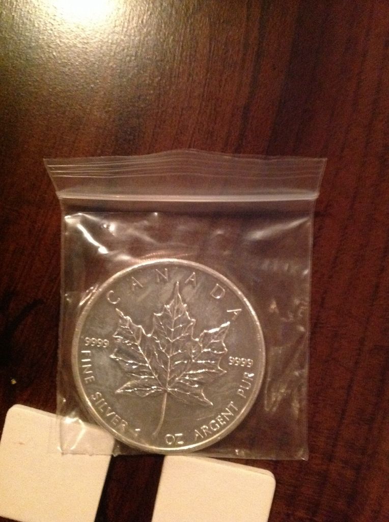 Silver Maple Leaf  coin collectible - Main Image 2
