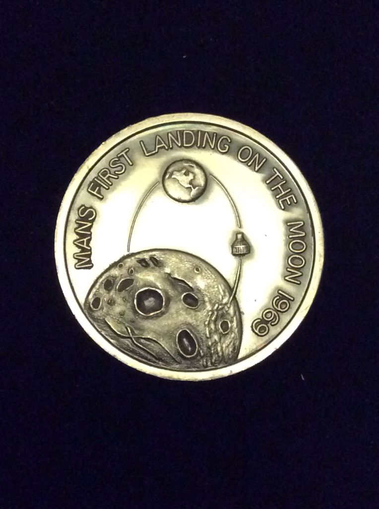 Apollo 11 Moon Landing Medal  coin collectible - Main Image 2
