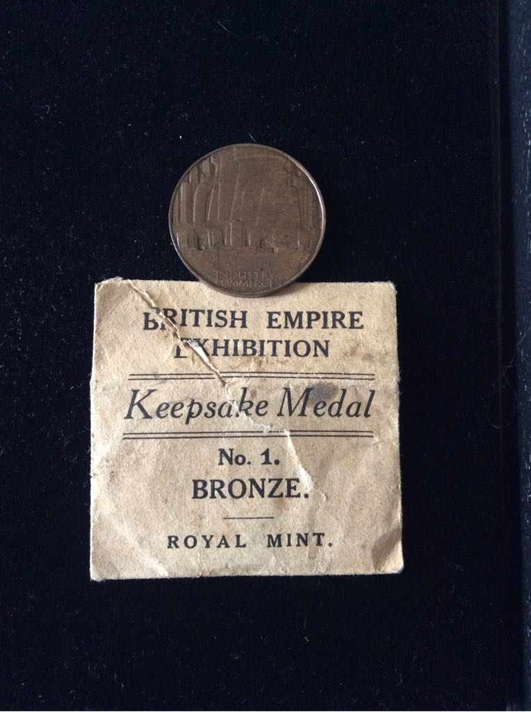 British Empire Exhibition - ’Keepsake Medal’ No. 1  coin collectible - Main Image 2