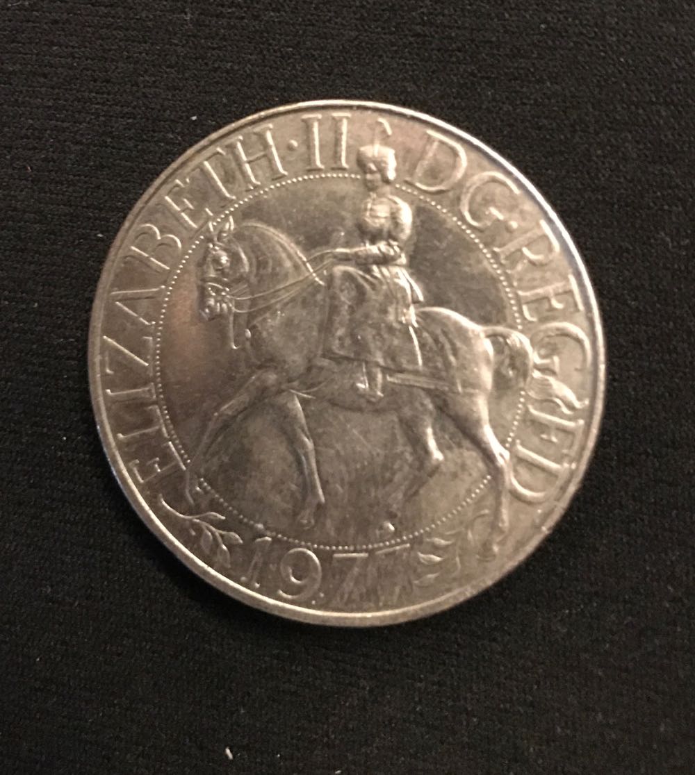 Queen Elizabeth II Silver Jubilee Medal  coin collectible - Main Image 3