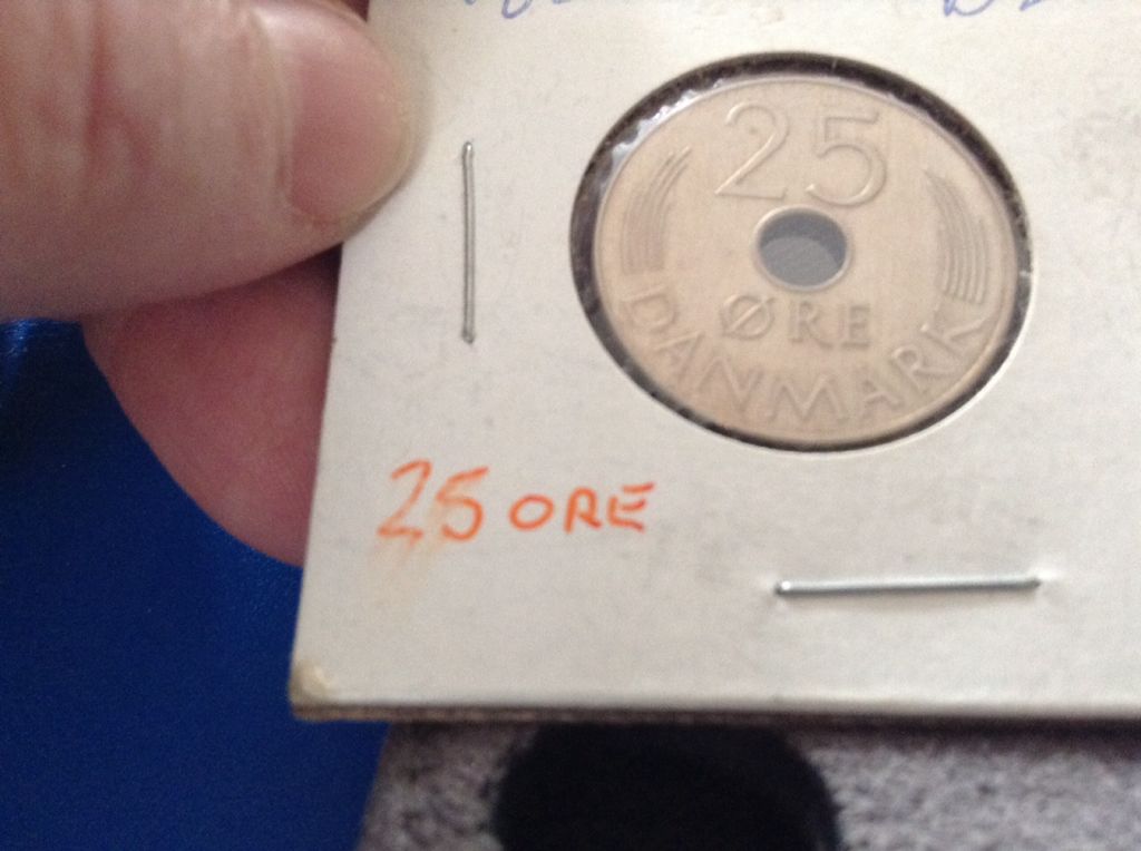 1983 Denmark 25 Ore  coin collectible - Main Image 1
