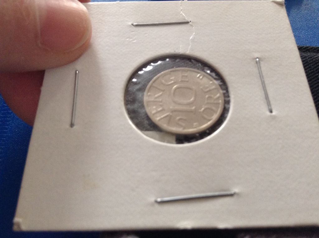 1982 Sweedish 10 Ore  coin collectible - Main Image 2