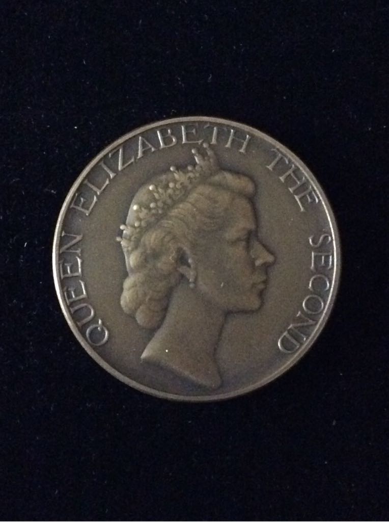 Queen Elizabeth II Coronation Commemoration Medal (No.1)  coin collectible - Main Image 2