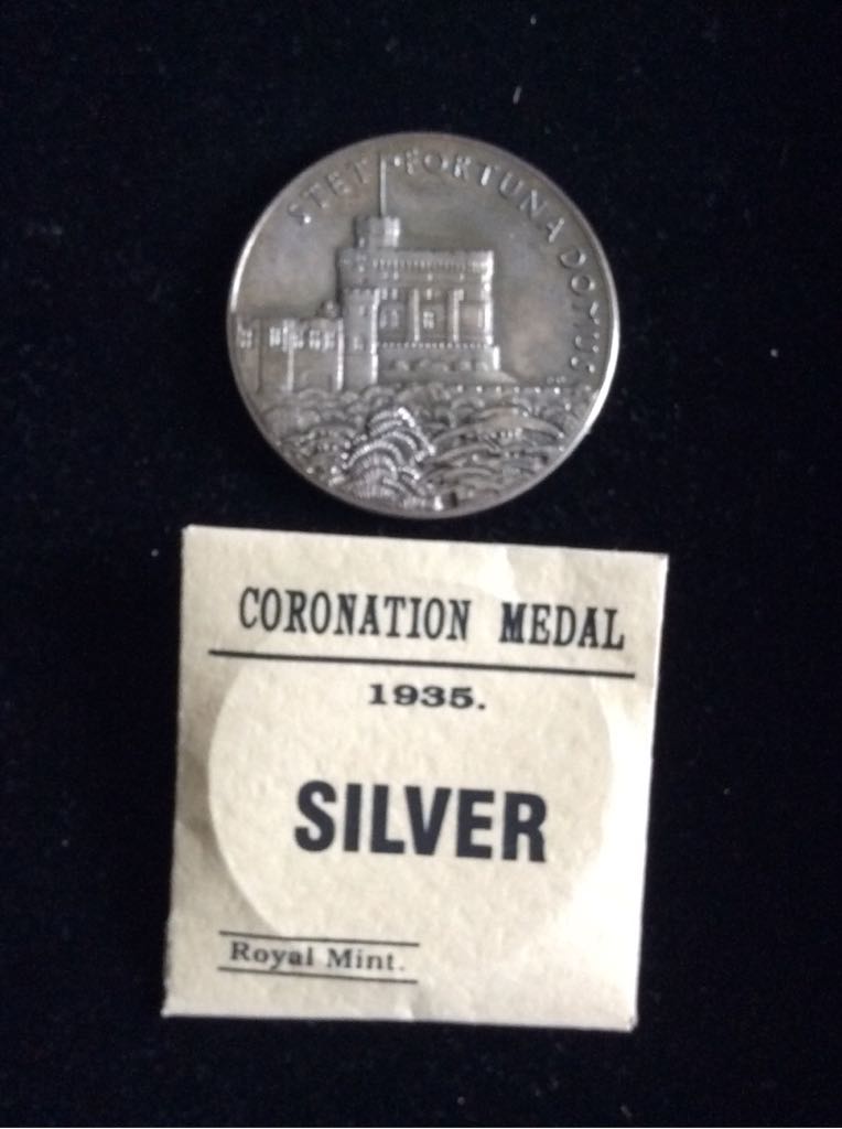 Small George V Silver Jubilee Commemorative Medal  coin collectible - Main Image 2