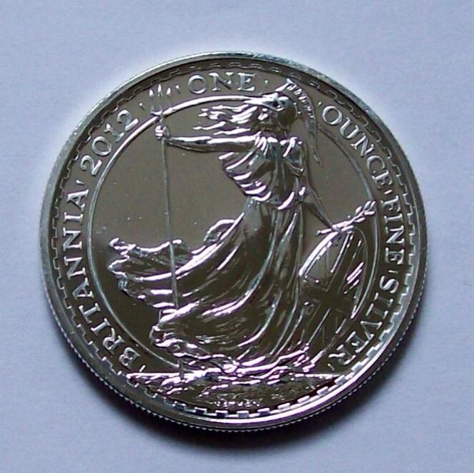 Britannia £2 Silver Bullion Gold Silhouette