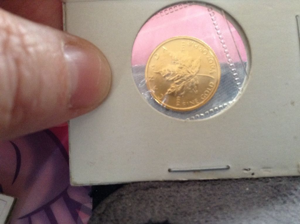 Gold Mapleleaf 1/10 Oz  coin collectible - Main Image 2