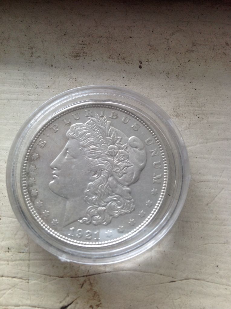 Gold/gilt Bronze?? King George VI And Queen Elizabeth Coronation Medal - United British Empire