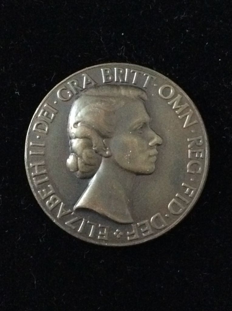 Queen Elizabeth II Coronation Commemorative Medal (Type 3)  coin collectible - Main Image 2
