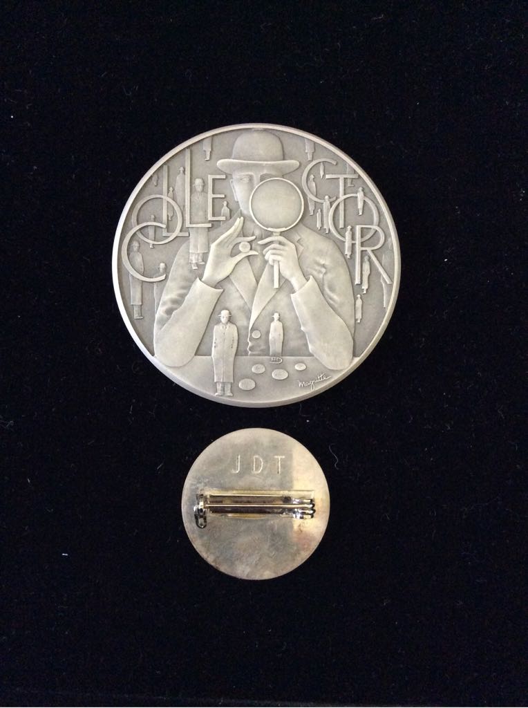 Fleur De Coin Medal And Badge  coin collectible - Main Image 2