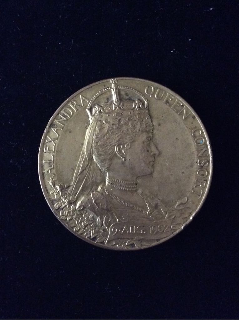 George V - King And Emperor Gilt Medal  coin collectible - Main Image 2