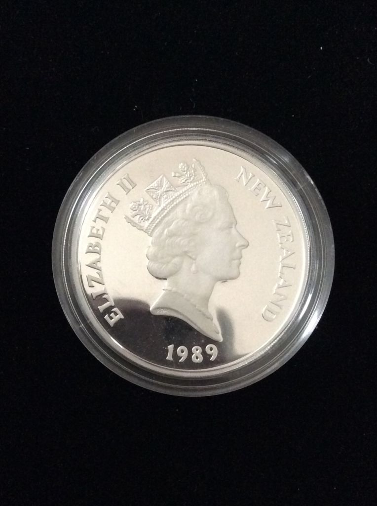 New Zealand $1 Gymnast  coin collectible - Main Image 2