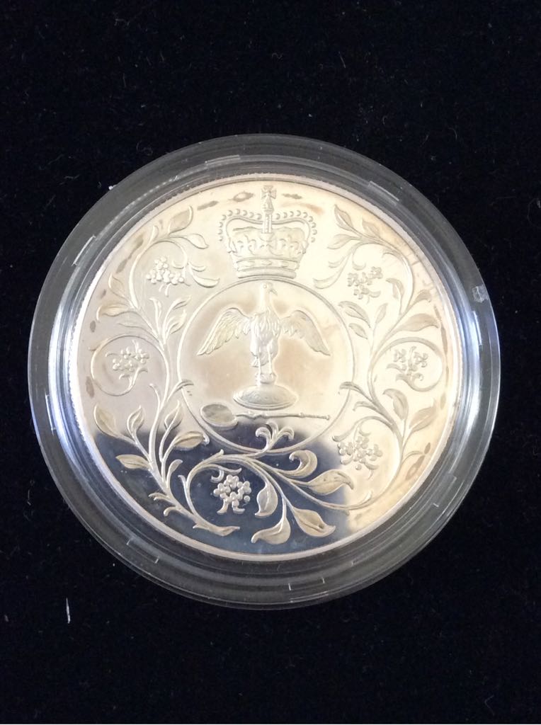 Queen Elizabeth II Silver Proof Jubilee Crown  coin collectible - Main Image 2