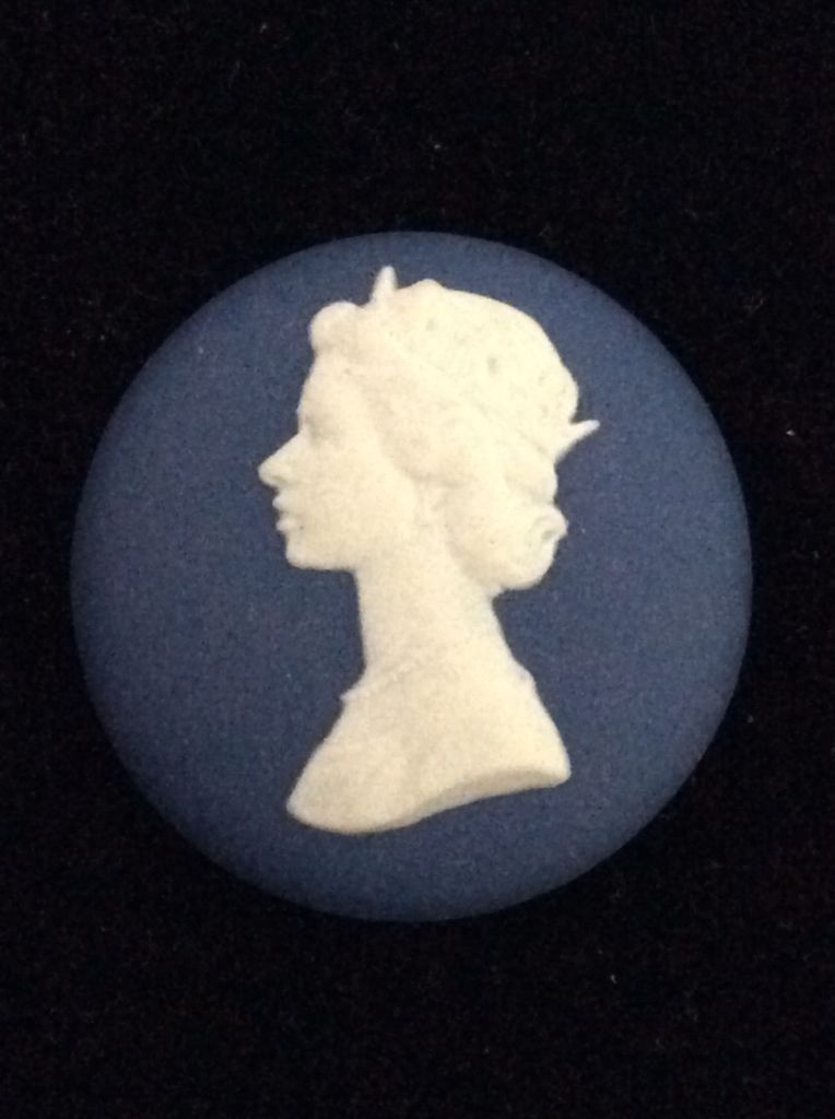 Britannia - Cayman Island Crown