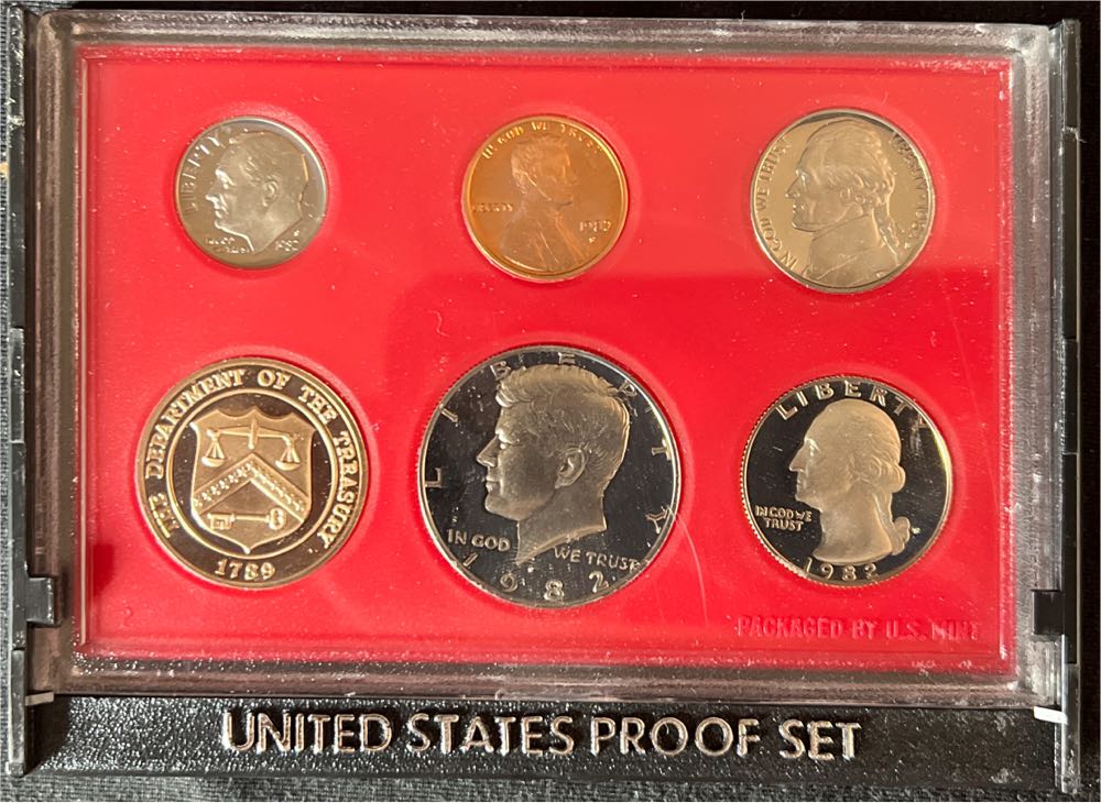 1982 S Proof Set U.S. Mint Original Government Packaging coin collectible - Main Image 4