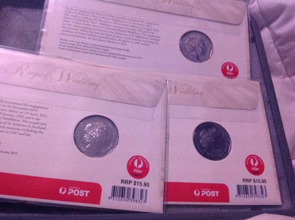 2011 Royal Wedding 50c  coin collectible - Main Image 2