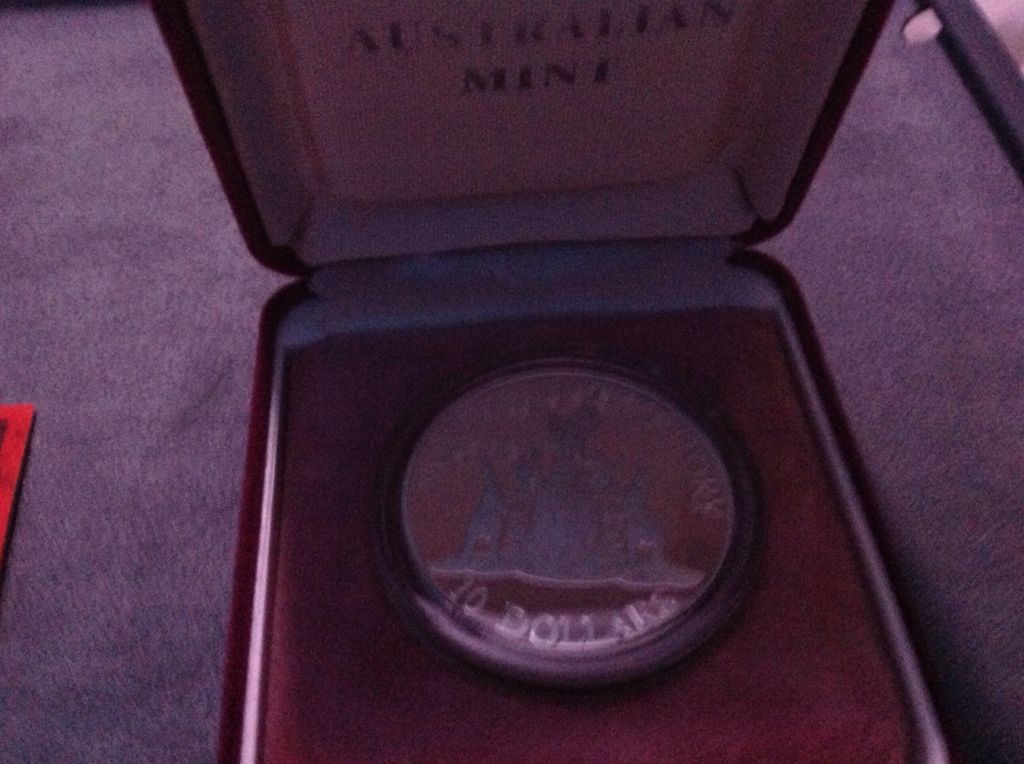 1992 $10 Nt  coin collectible - Main Image 1