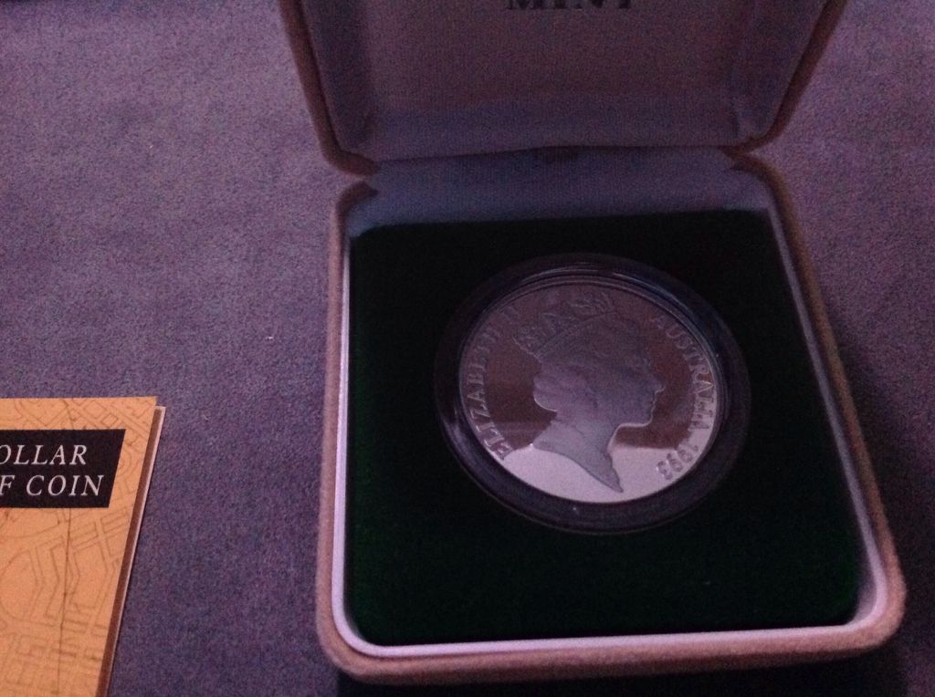 1993 $10 Act  coin collectible - Main Image 2