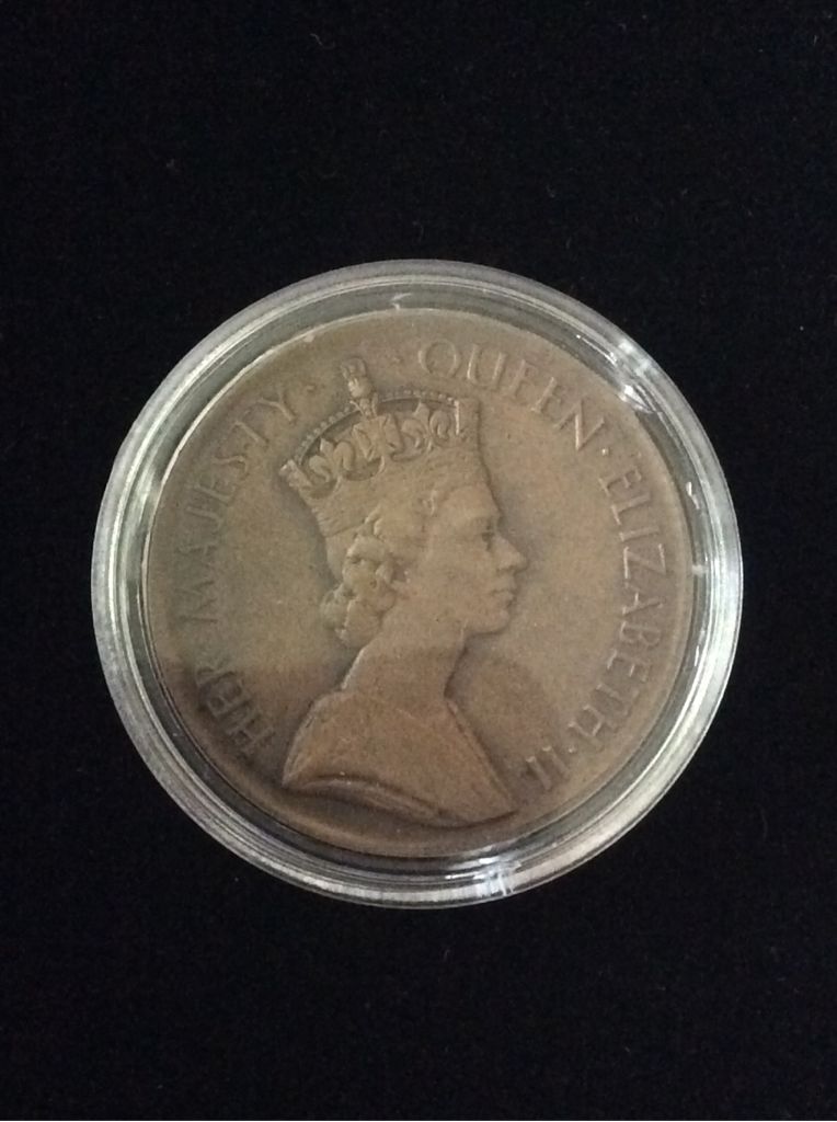 Queen Elizabeth II Coronation Commemorative Medal ’Britannia’  coin collectible - Main Image 2