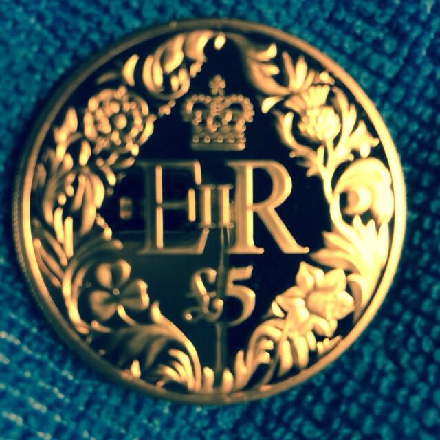 Guernsey Diamon Jubilee 22 Carat Gold Piedfort Crown  coin collectible - Main Image 2