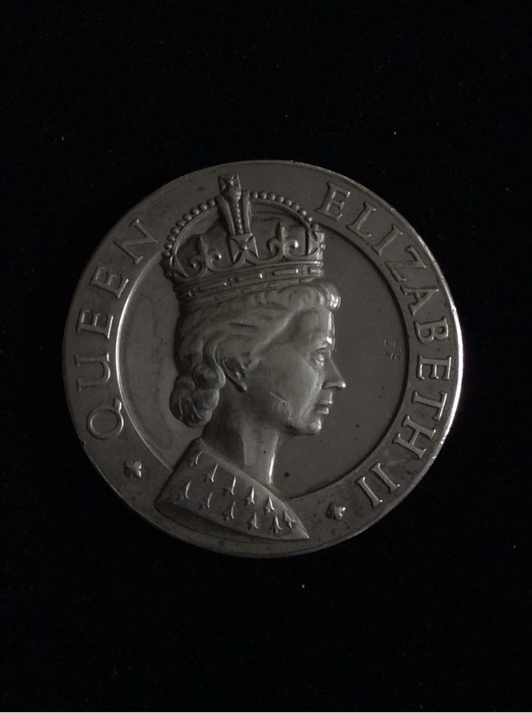 Queen Elizabeth Coronation Commemorative Medal  coin collectible - Main Image 2