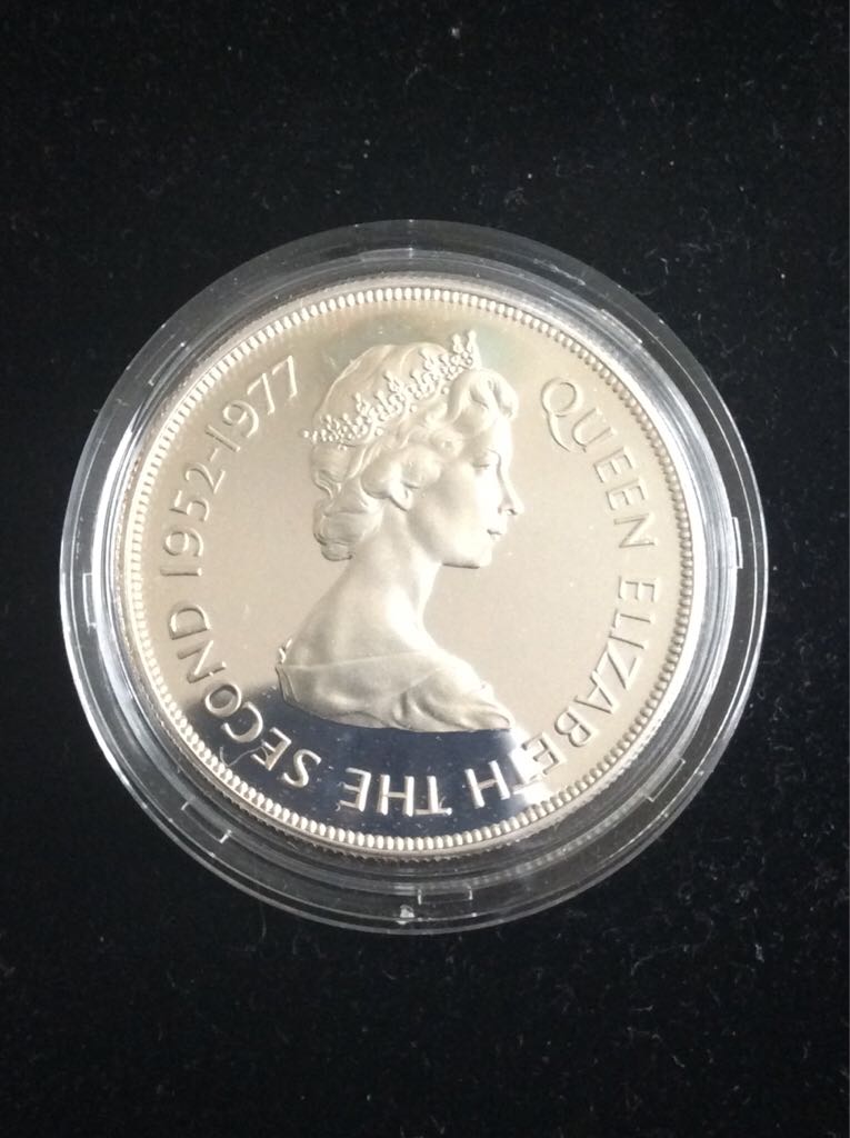 Queen Elizabeth II Silver Proof Jubilee Crown  coin collectible - Main Image 2