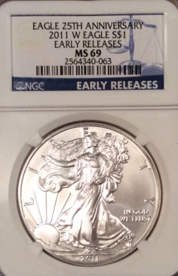 Queen Elizabeth II Spink & Son Silver Jubilee Medal