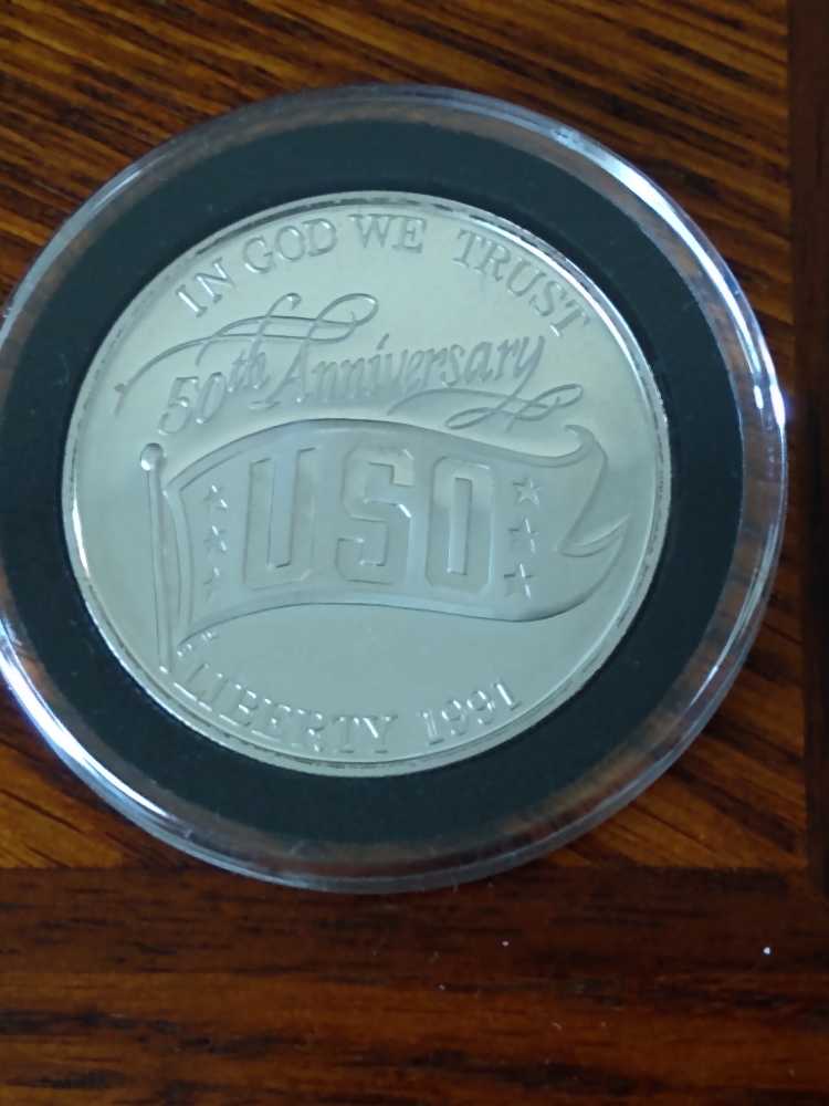 Commemorative USO Silver Dollar 1991  coin collectible - Main Image 3