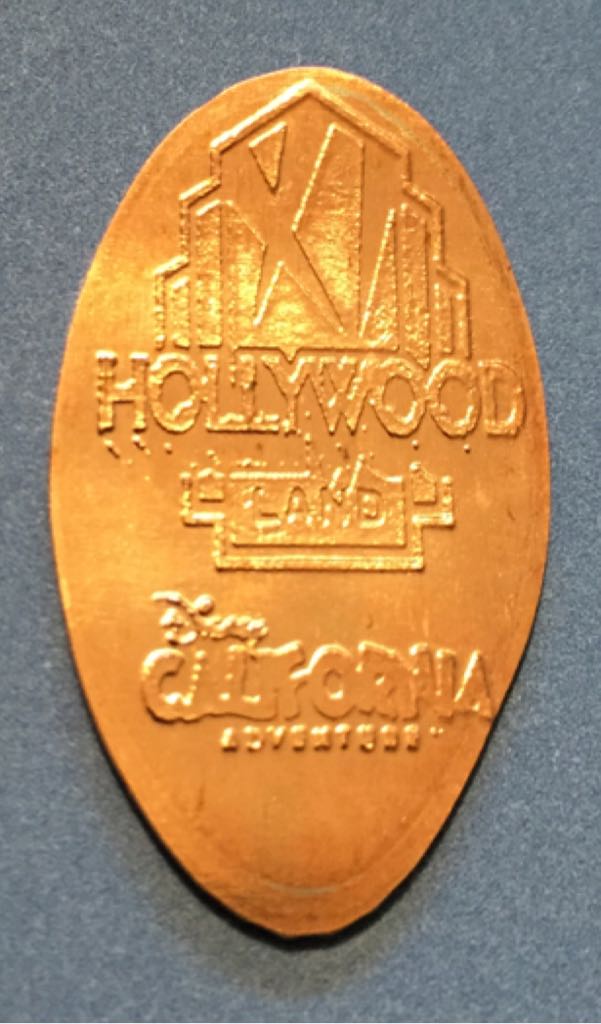 DL/CA - Goofy’s Sky School  coin collectible - Main Image 2