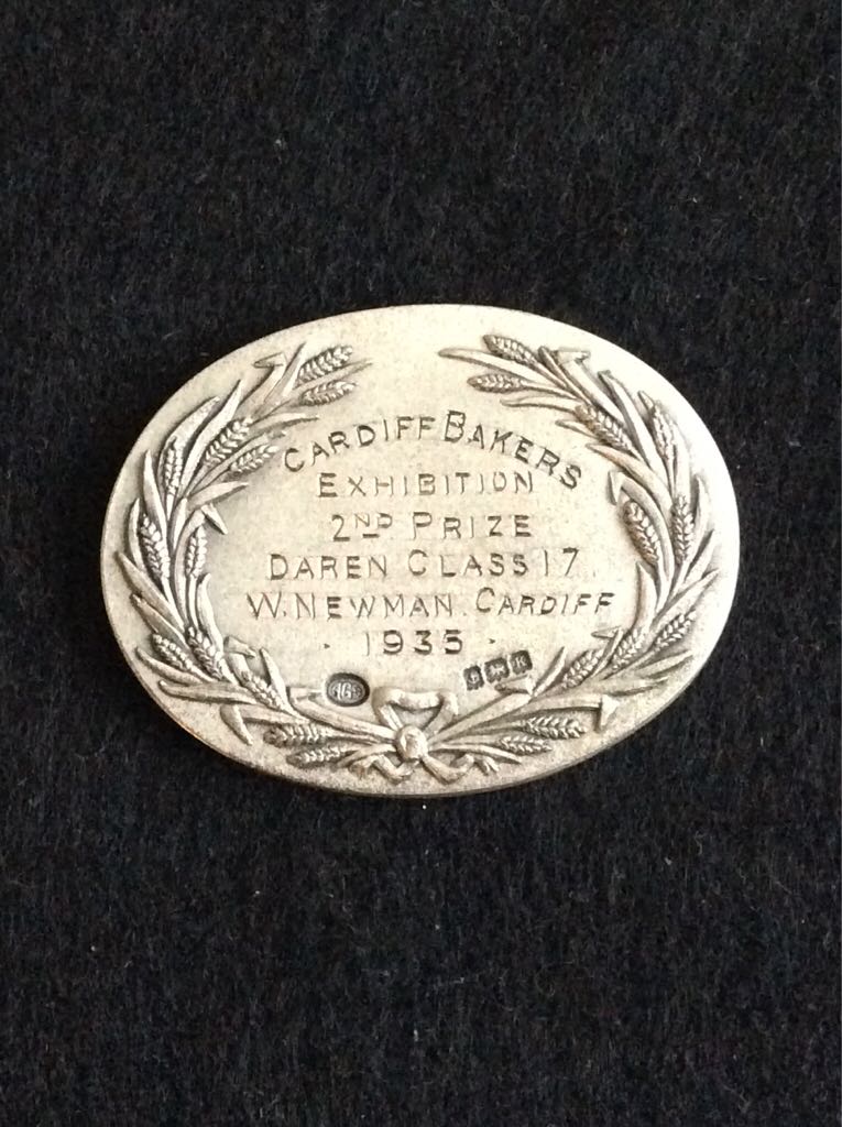 Daren Bread Medal  coin collectible - Main Image 2