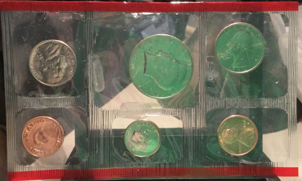 The U. S. Uncirculated Coin Mint Sets Collection - 1990  coin collectible - Main Image 2