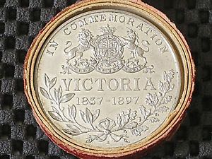 Queen Victoria In Commemoration 1837 - 1897  coin collectible - Main Image 2