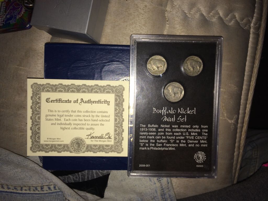 Buffalo Nickel Mint Set  coin collectible - Main Image 2