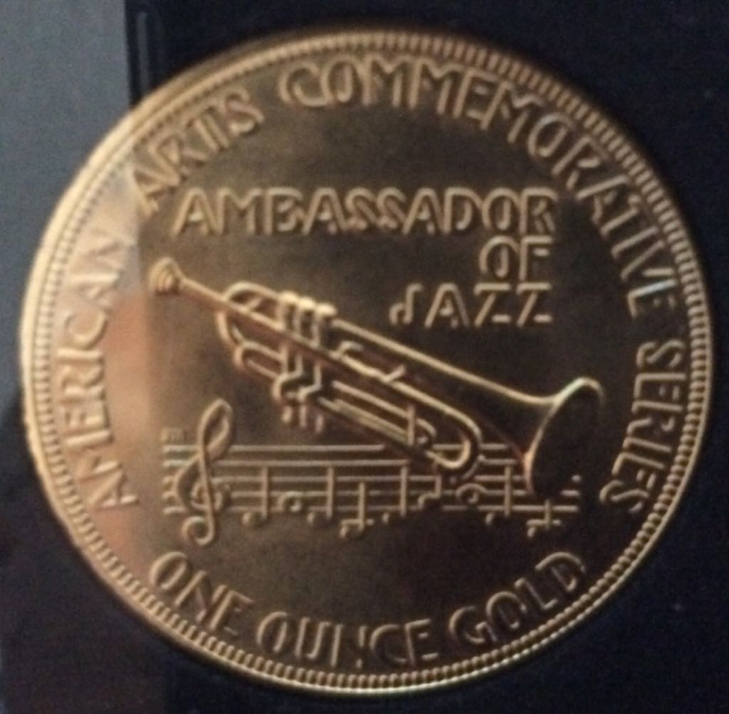 1982 Louis Armstrong Commemortive  coin collectible - Main Image 2