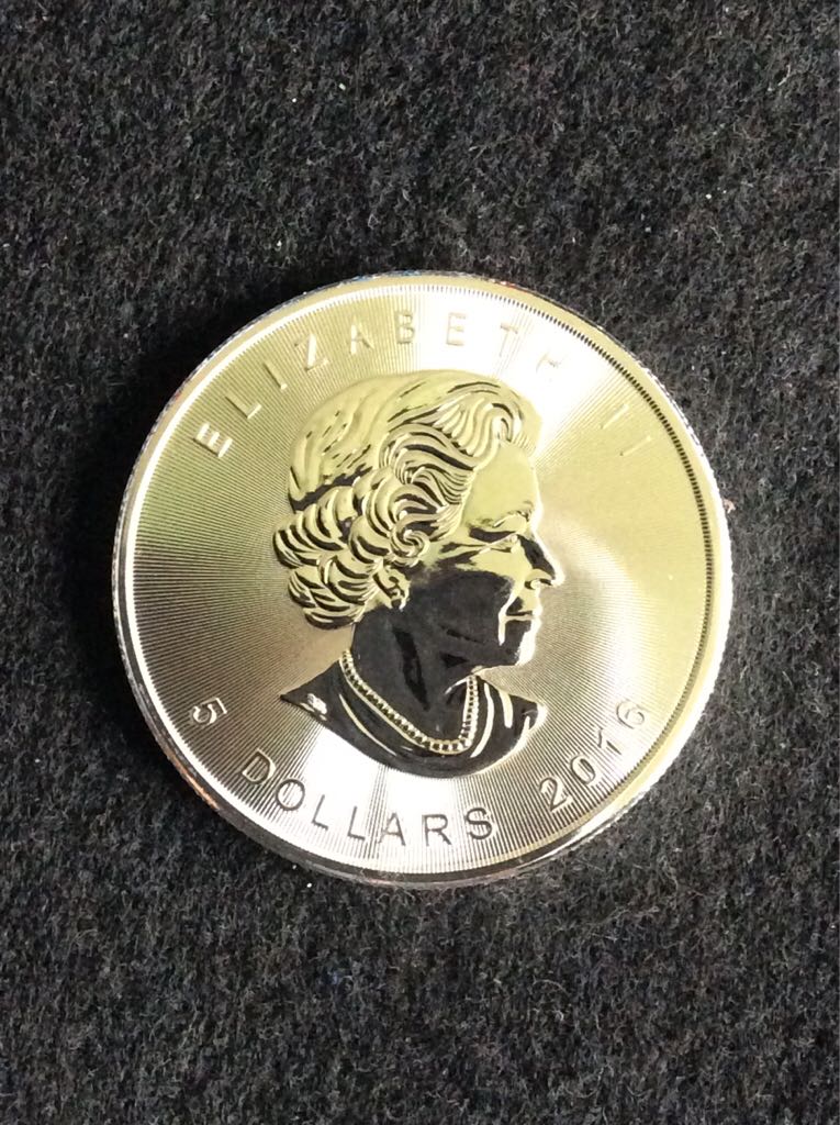2016 1oz Silver Canadian Maple  coin collectible - Main Image 2