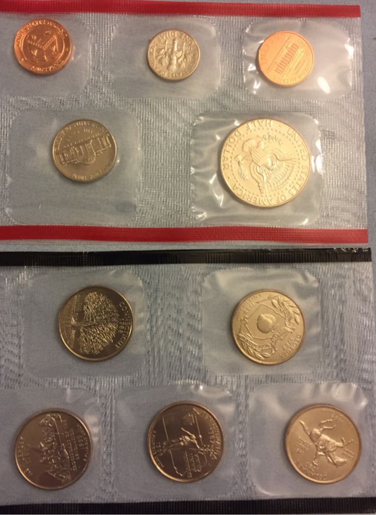 1999 D Uncirculated Coin Set  coin collectible - Main Image 2