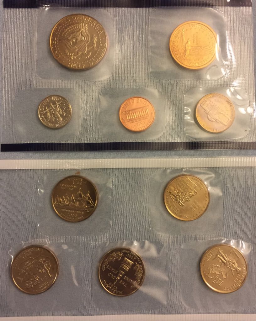 2000 P Uncirculated Coin Set  coin collectible - Main Image 2