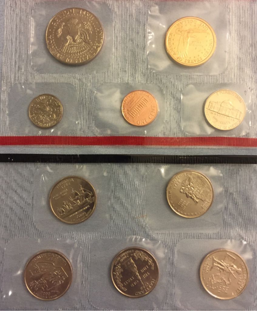 2000 D Uncirculated Coin Set  coin collectible - Main Image 2