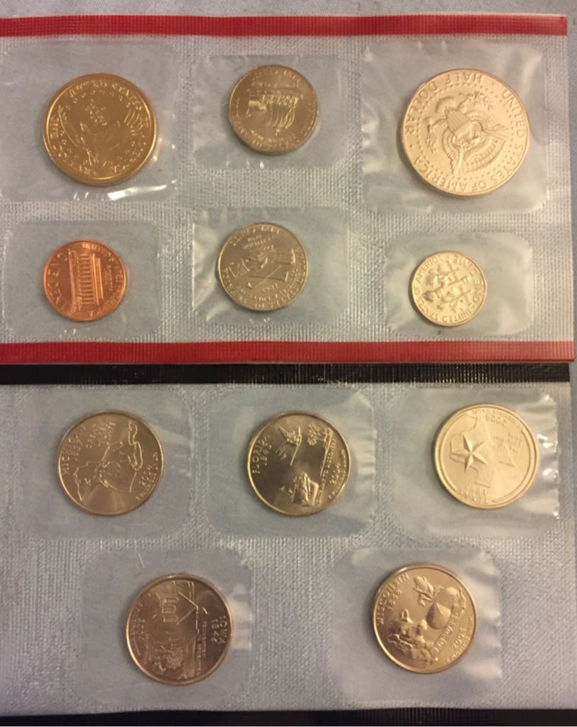 2004 D Uncirculated Coin Set  coin collectible - Main Image 2