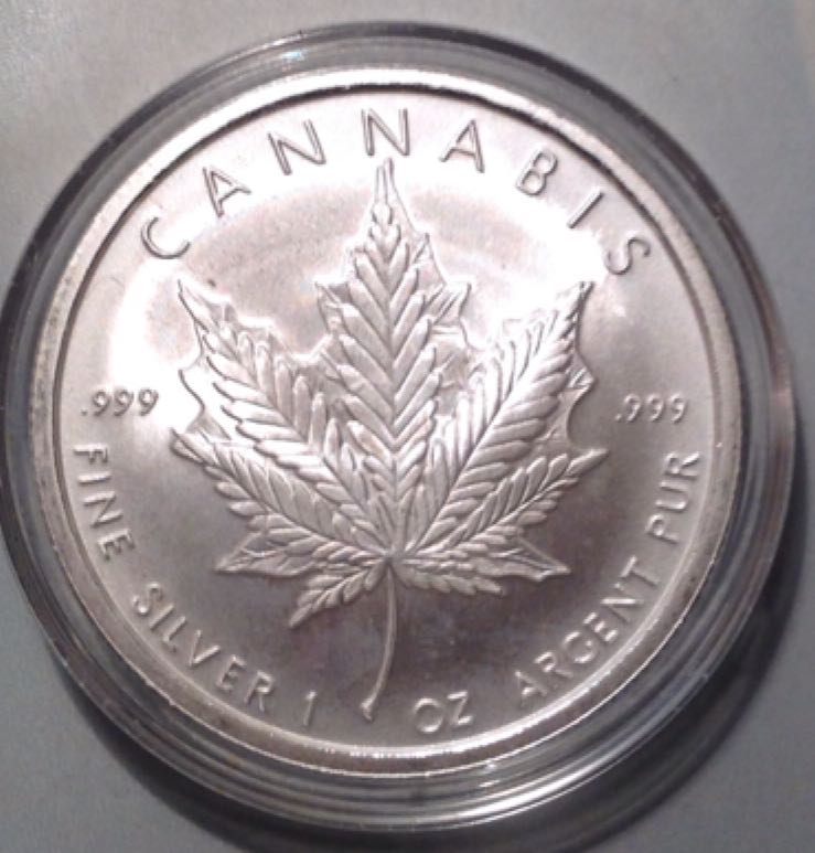 SBSS- Slave Queen/ Cannabis Round  coin collectible - Main Image 2