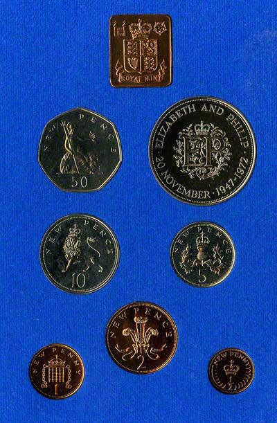 Elizabeth II: Royal Mint Year Proof Set coin collectible - Main Image 1