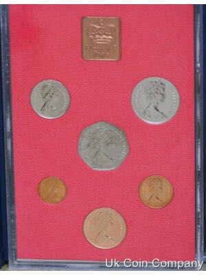 Elizabeth II: Royal Mint Year Proof Set  coin collectible - Main Image 2