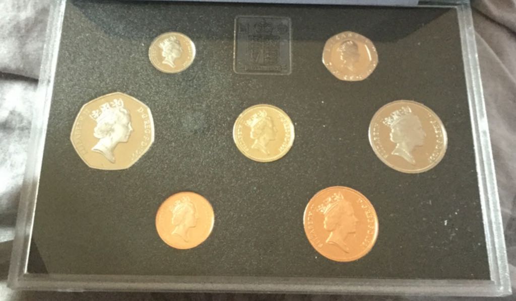 Elizabeth II: Royal Mint Year Proof Set  coin collectible - Main Image 2
