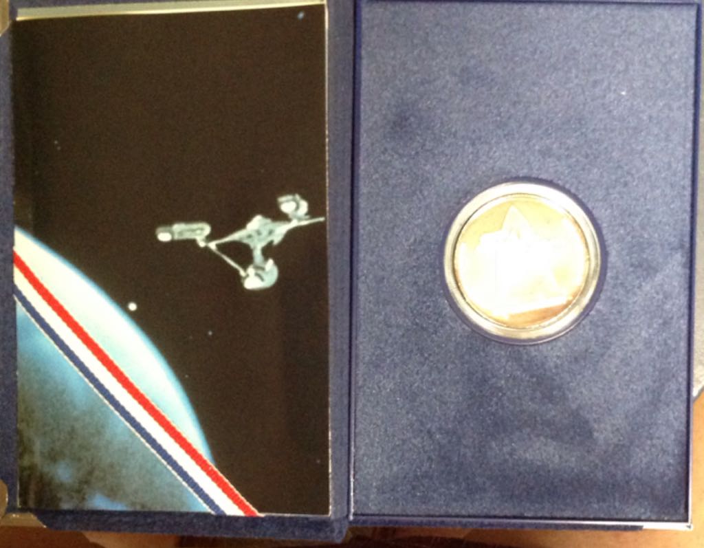 Star Trek 25th Anniversary- The Enterprise   coin collectible - Main Image 2