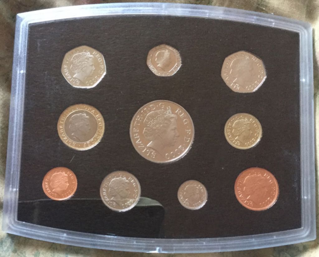 Elizabeth II: Year Proof Set  coin collectible - Main Image 2