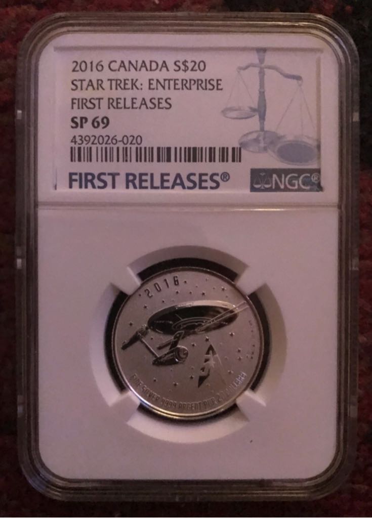 Canadian Maple Leaf 2016 Mk V Tank Privy