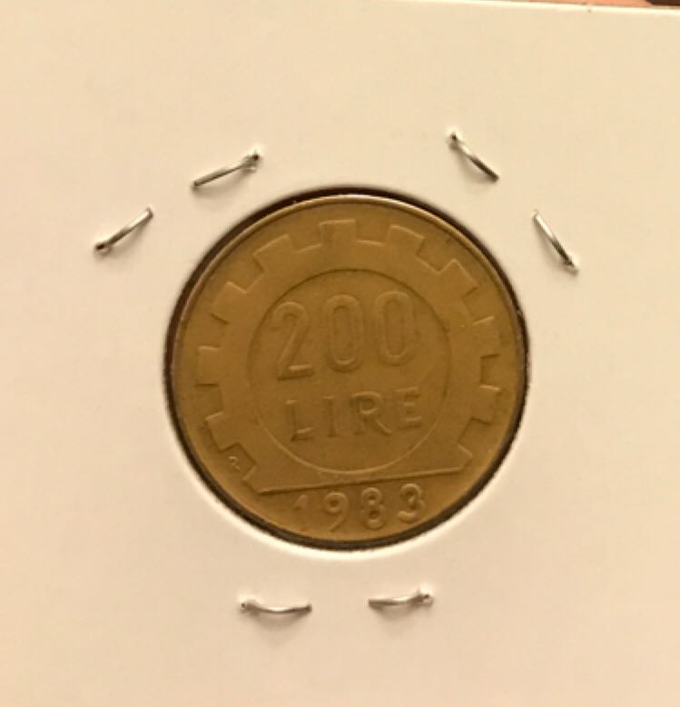 1983 Italian 200 Lire  coin collectible - Main Image 2