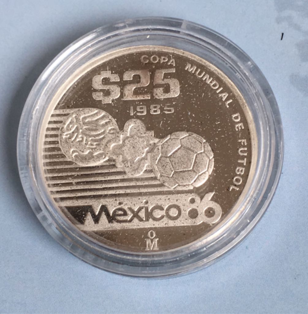 25 Pesos coin collectible - Main Image 1